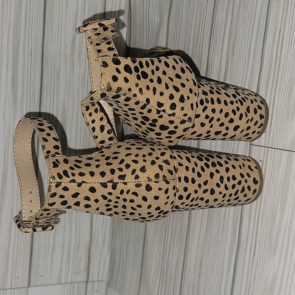 Leopard Pattern Ankle Strap - Picture 5 of 6